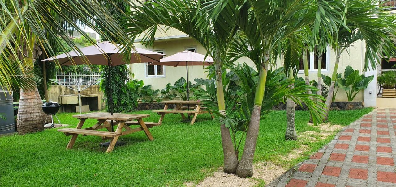 Paradise Hill Grand Baie Exterior photo